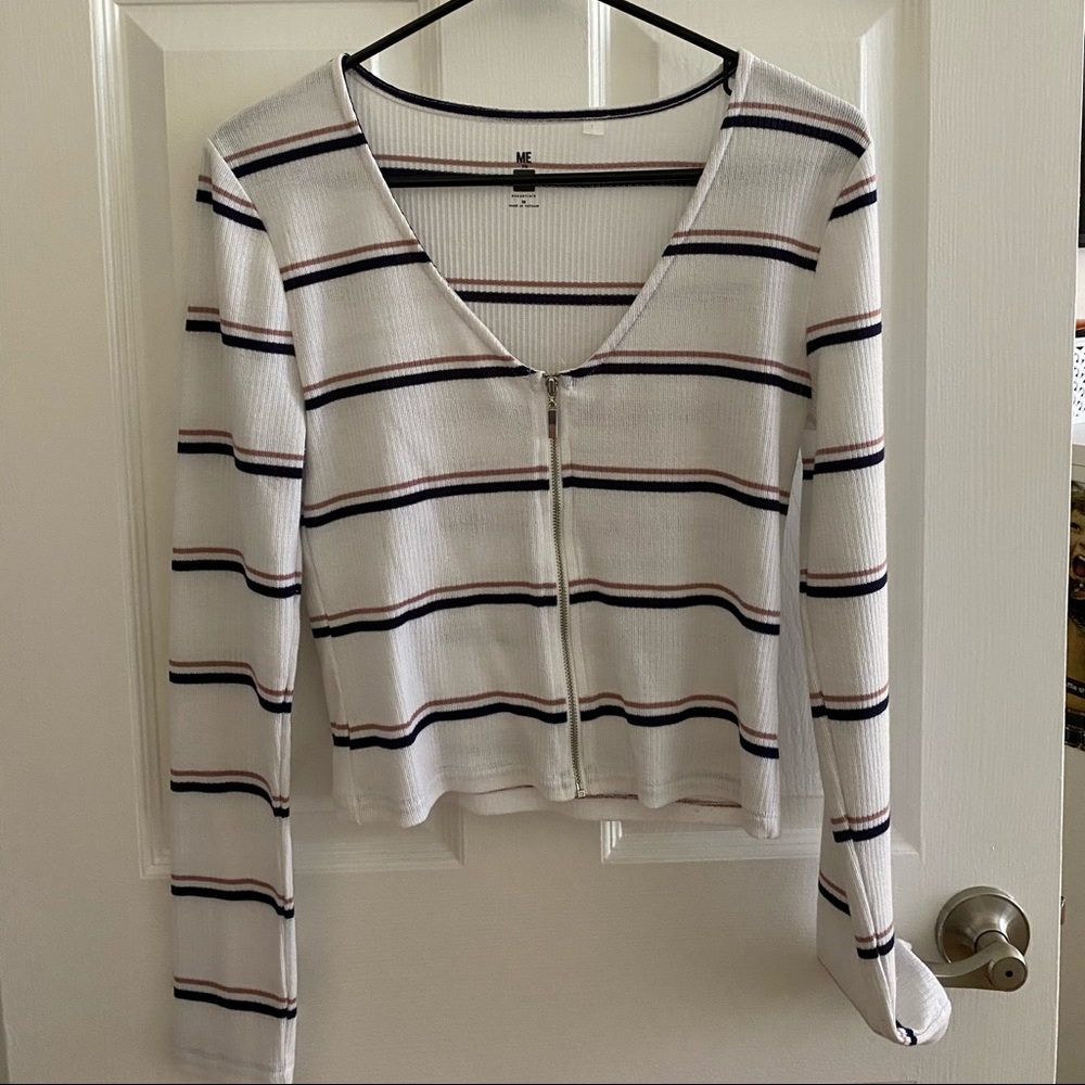 Long sleeve crop top